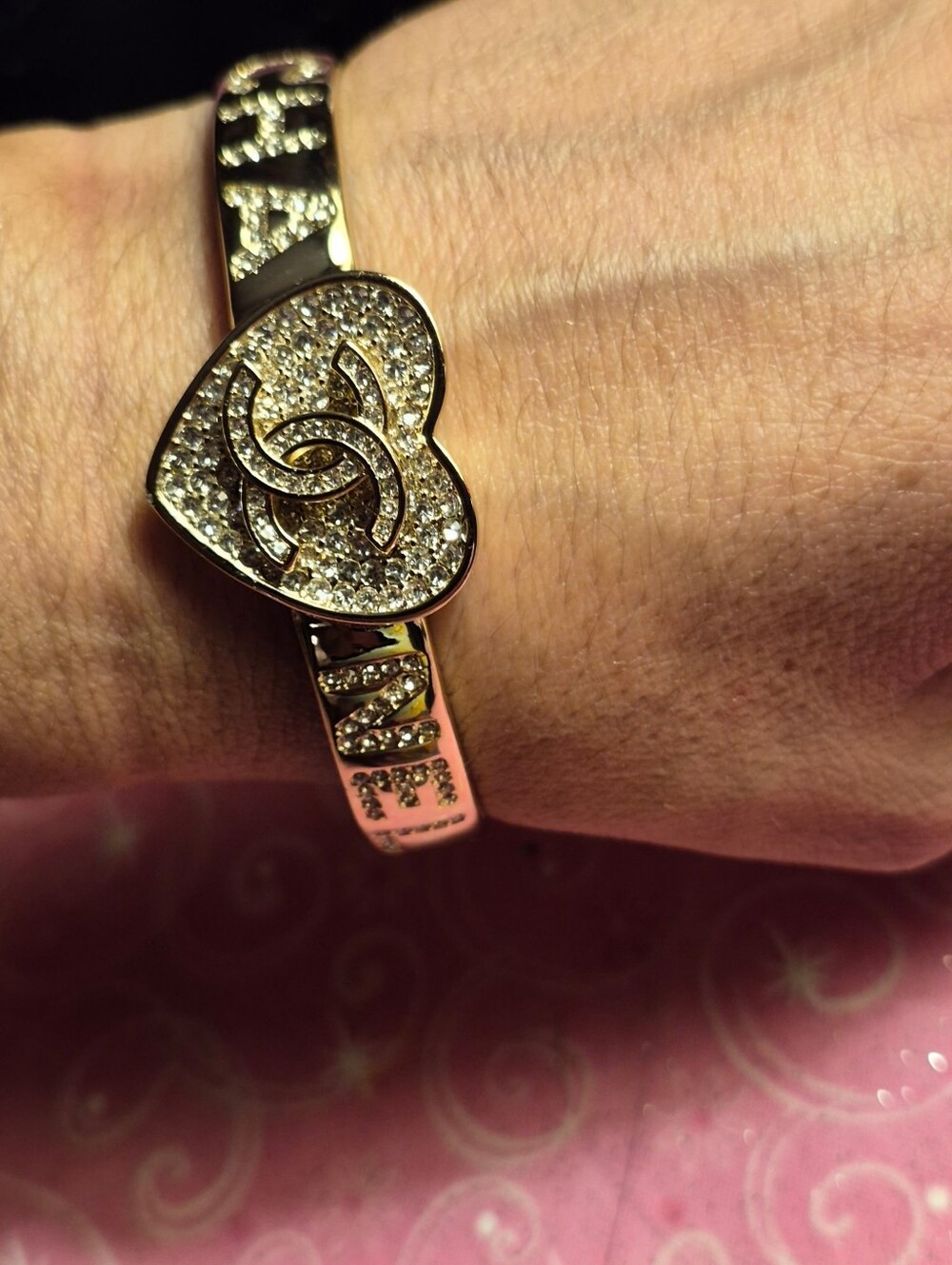*💎💛GOLDY-Tone Heart Logo Crystal Cuff Bracelet💛 - Picture 4 of 4